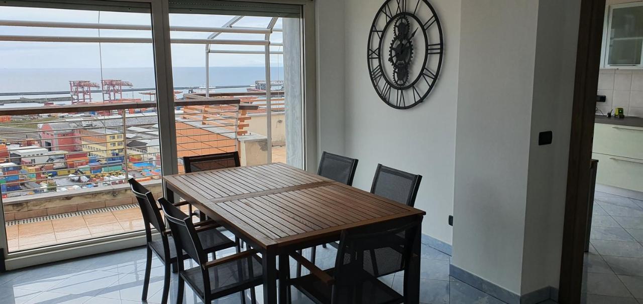 Ferienwohnung Attico Con Vista Su Genova Exterior foto