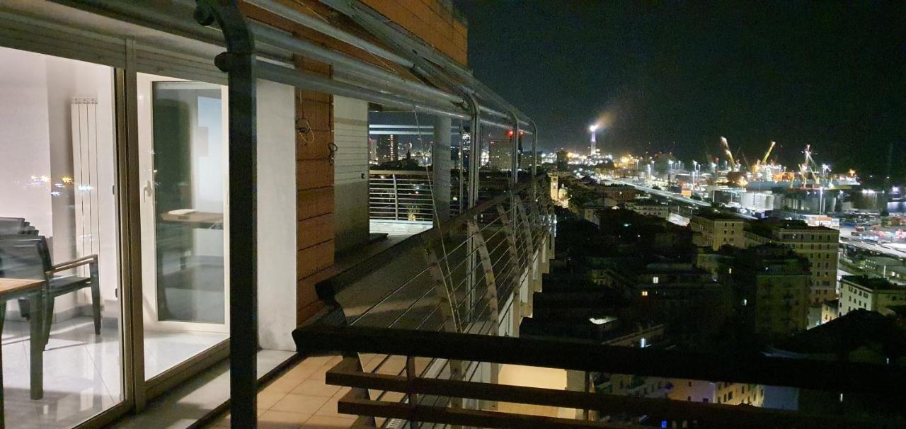 Ferienwohnung Attico Con Vista Su Genova Exterior foto